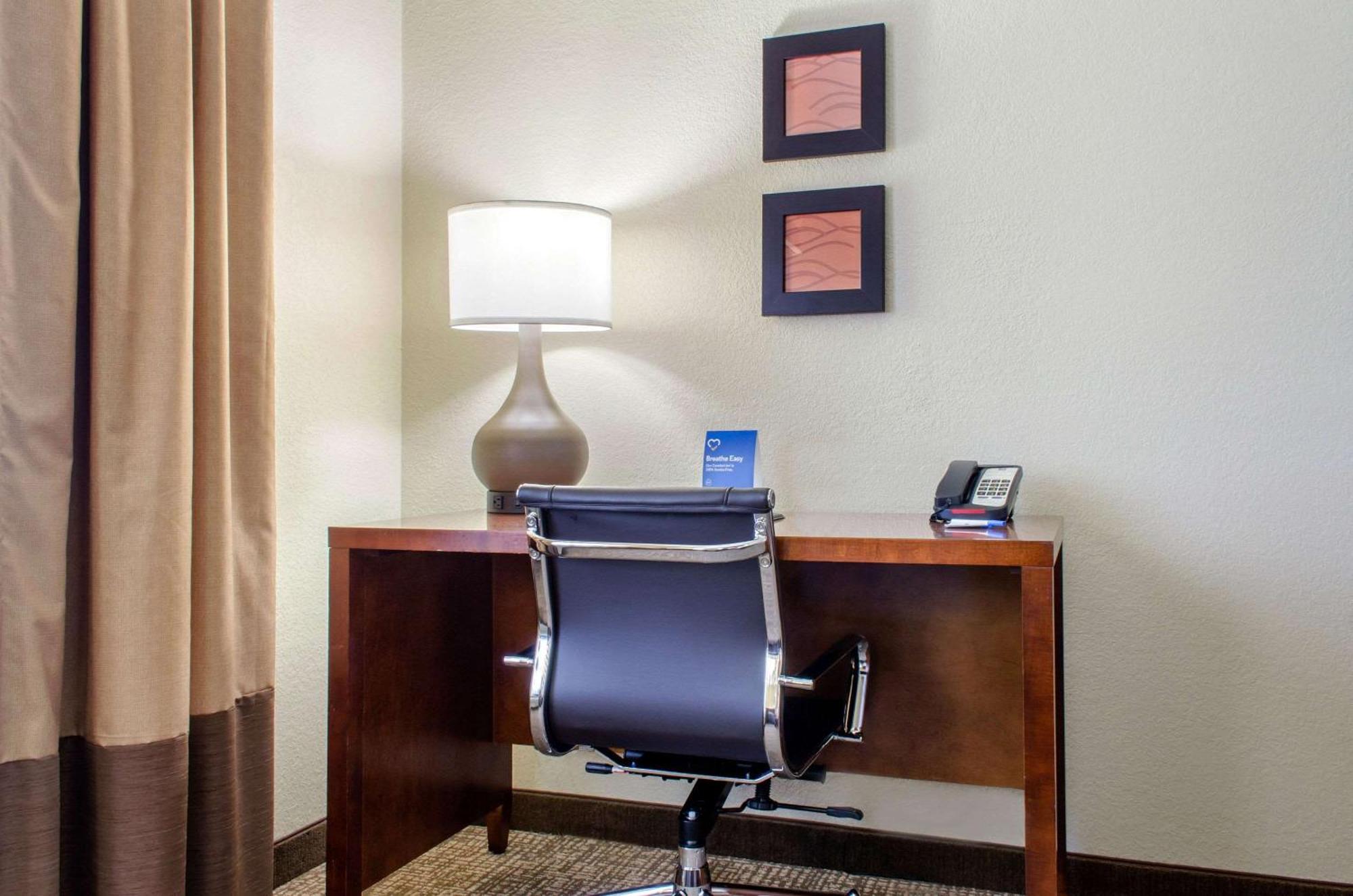 Comfort Inn & Suites Covington - Mandeville Buitenkant foto