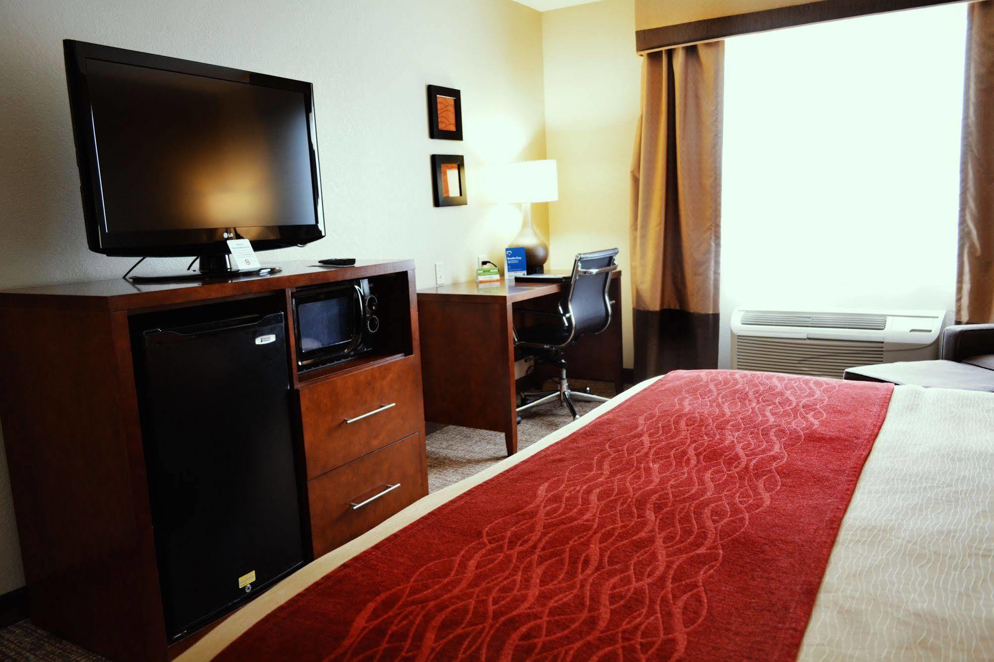 Comfort Inn & Suites Covington - Mandeville Buitenkant foto